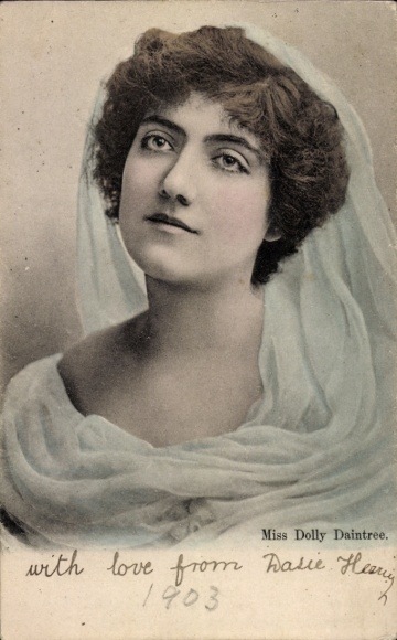 PC Miss Dolly Daintree, portrait