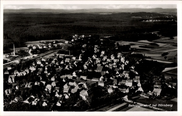 Ak Behringersdorf Schwaig bei Nürnberg Mittelfranken, Luftaufnahme von Behringersdorf, Häuseransi