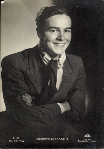 Postcard actor Joachim Brennecke, portrait, suit, Ufa Film, autograph