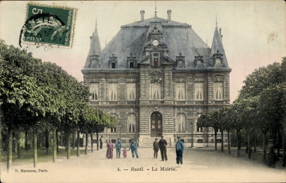 Ak Rueil Malmaison Hauts de Seine, Rathaus, historische Architektur, Bäume, Menschen, Postkarte