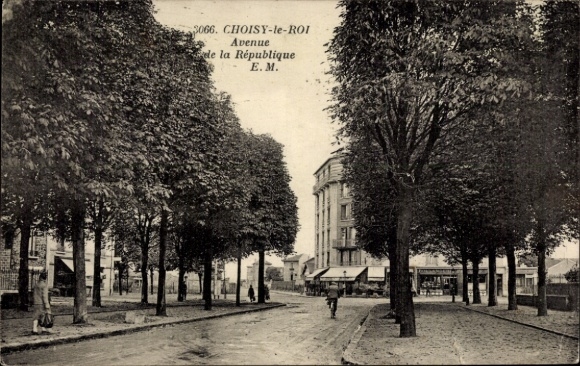 Postcard Choisy le Roi Val de Marne, Avenue de la Republique