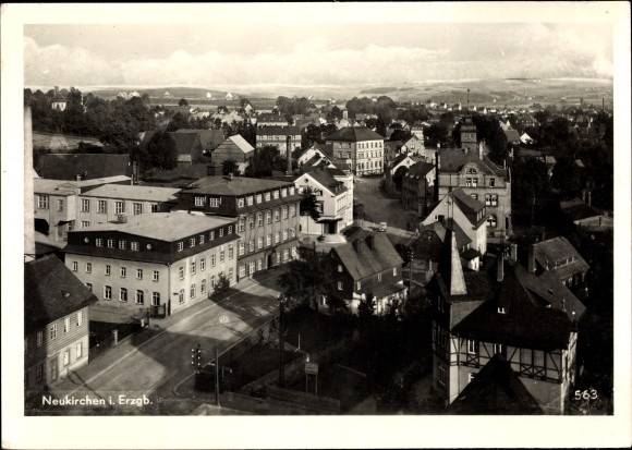 Ak Neukirchen im Erzgebirge, Luftbild der Stadt