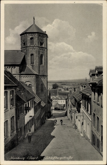 PC Homburg in the Saarpfalz district, view of Schlossbergstraße, Jakob Rubla bakery, church tower
