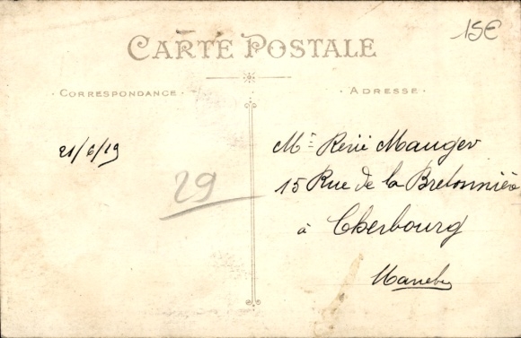 CPA Brest Finistère, Cour et bâtiments de l'Hôpital Maritime