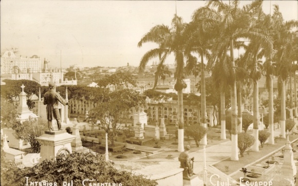 Photo Postcard Guayaquil Ecuador, Interior del Cementerio