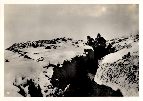 Photo Hoffmann, Heinrich, Cold snap on the West Wall, Wehrmacht soldiers, January 1940