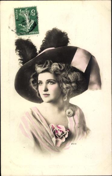 Postcard Young woman with hat, portrait