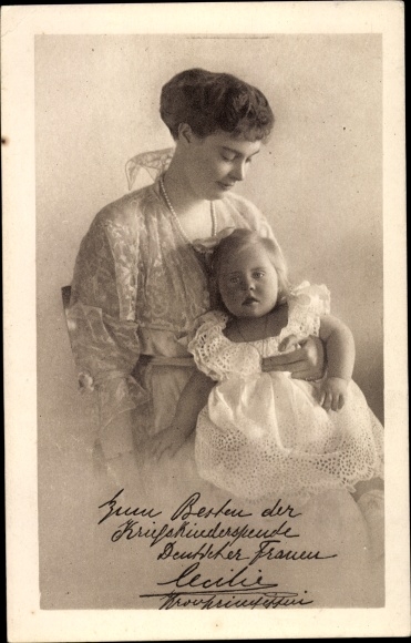 Postcard Crown Princess Cecilie of Prussia, portrait with Princess Alexandrine
