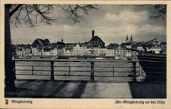 Postcard Magdeburg on the Elbe, view of the old town, river bank