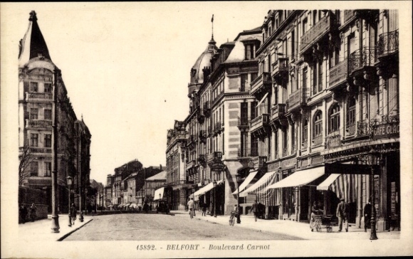 Postcard Belfort Beffert Beffort Territoire de Belfort, Boulevard Carnot, classic architecture, cafe,