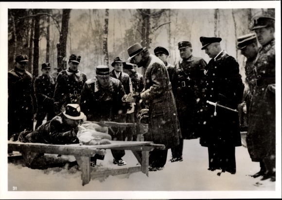 Photo Hoffmann, H., Güterfelde, SA Chief of Staff Lutze checks the training of the Feldherrnhalle standard