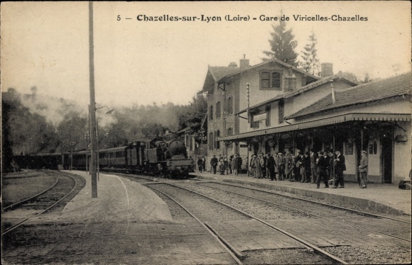 Postcard Chazelles sur Lyon Loire, Inside the Station