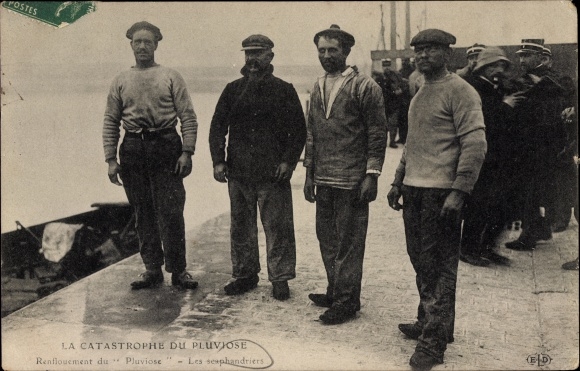 Postcard La Catastrophe du Pluviôse, Q 51, Renflouement, Les Scaphandriers, salvage French submarine