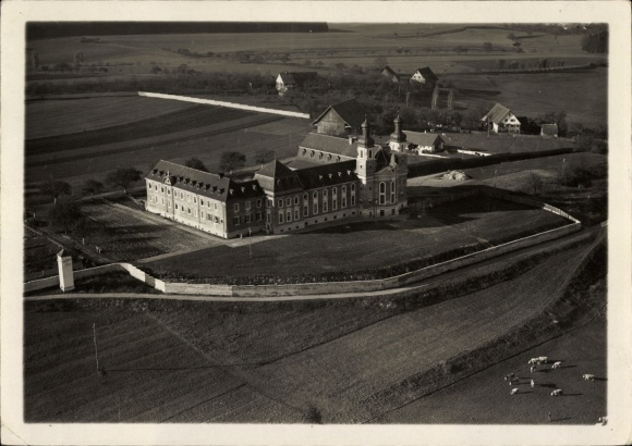Foto Kellenried Berg im Schussental, Benediktinerinnen-Abtei St. Ehrentraud, Luftbild