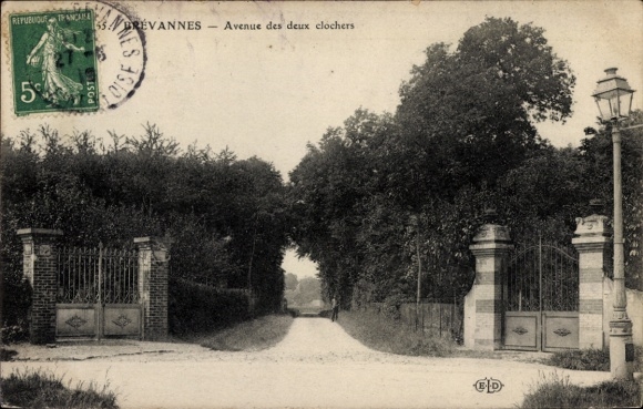 Ak Brevannes Val de Marne, Avenue des deux clochers, Eingangstor, Natur