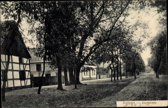 Postcard Kotzen im Havelland, Dorfstrasse