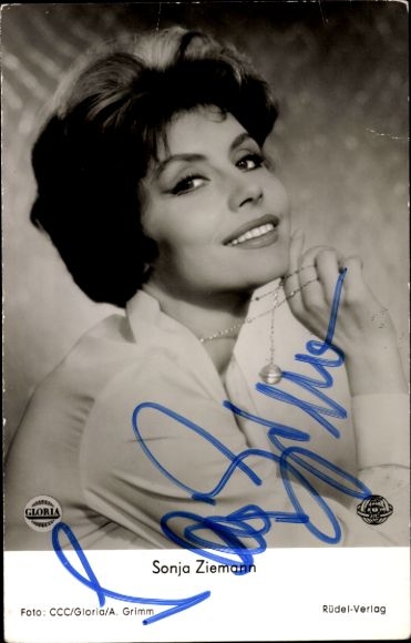 Postcard actress Sonja Ziemann, portrait, autograph