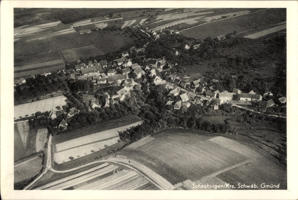 Ak Schechingen in Württemberg, Luftaufnahme von  landwirtschaftliche Flächen, kleine Siedlung