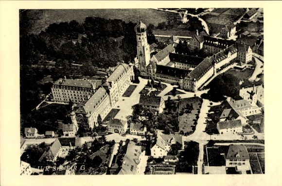 Ak Ursberg in Schwaben, Luftbild von  Klostergebäude, Turm, Garten