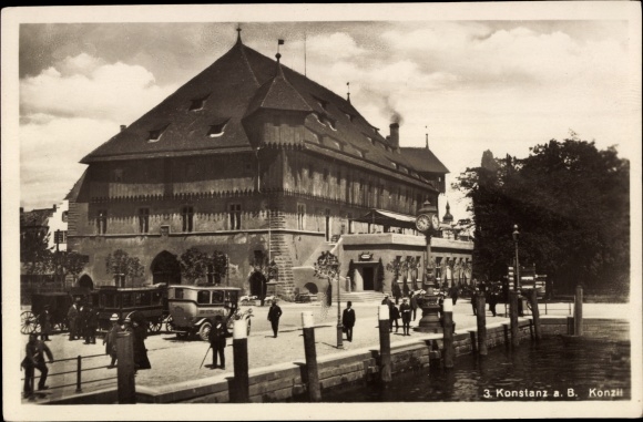 Postcard Konstanz Bodensee, passers-by at the council, terrace