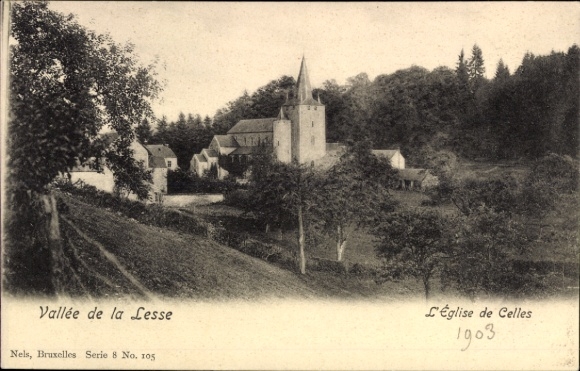 Ak Celles sur Lesse Houyet Wallonien Namur, Vallée de la Lesse, L'église de  Landschaft, Gebäude