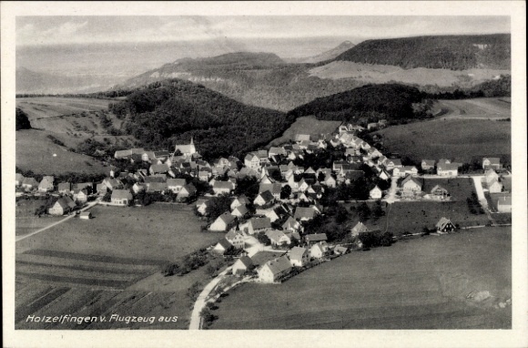 Postcard Holzelfingen Lichtenstein Baden Württemberg, aerial view of houses, landscape