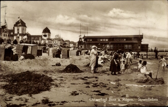 Postcard Seebad Binz on Rügen, Baltic Sea resort, beach life, beach, buildings, walkers, bathers