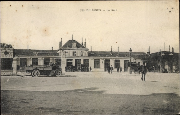 Postcard Bourges Cher, La Gare