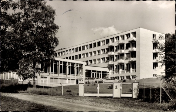 Postcard Oberursel in the Taunus Hessen, Johannis-Stift, building with balconies