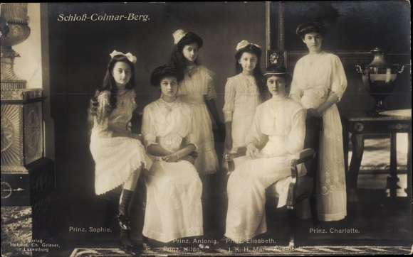 Ansichtkaart Kasteel Colmar Berg, Prinsessen van Luxemburg, Maria Adelheid, Hilda, Sophie, Antonia, Charlotte