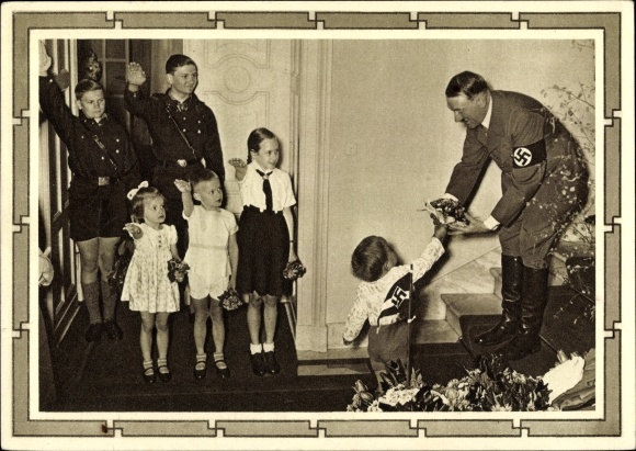 Ganzsachen Ak Führer und Reichskanzler Adolf Hitler, Gratulanten, BDM, HJ