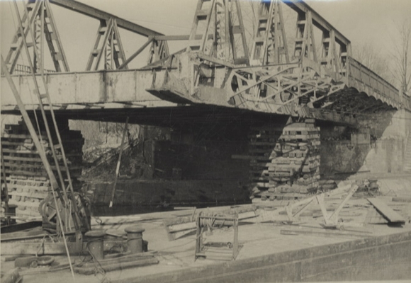 Original Foto Berlin Treptow-Köpenick, zerstörte Baumschulenbrücke, 1945/46