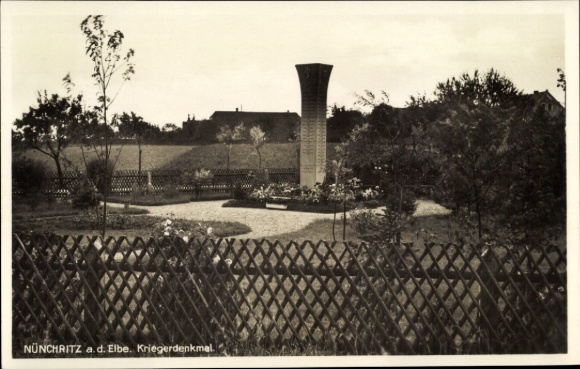Postcard Nünchritz in Saxony, war memorial