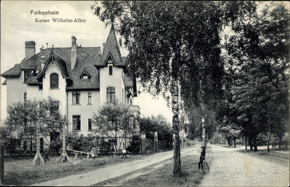 Postcard Falkenhain Lossatal in Saxony, house in Kaiser Wilhelm Allee, playground, seesaw