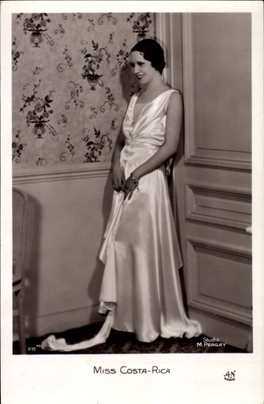 Photo Postcard Miss Costa Rica, portrait in dress