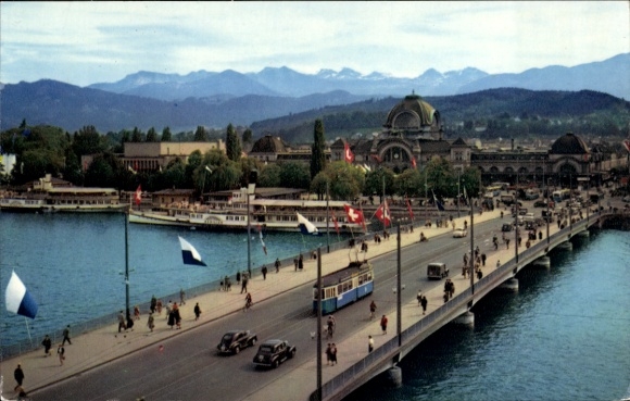 Ak Luzern Stadt Schweiz, Seebrücke und Bahnhof gegen die Unterwaldner Berge