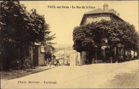 Postcard Triel sur Seine Yvelines, The Rue de la Gare