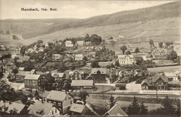 Ak Manebach Ilmenau in Thüringen, panorama van het dorp
