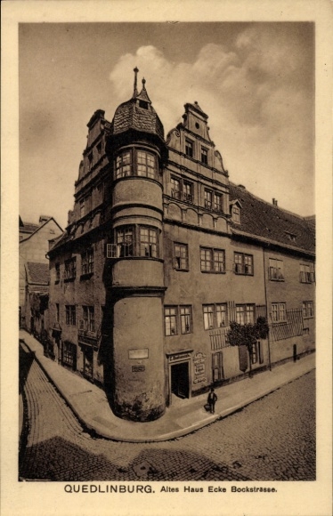 Ak Quedlinburg in het Harzgebergte, Oud Huis, hoek Bockstraße, Architectuur