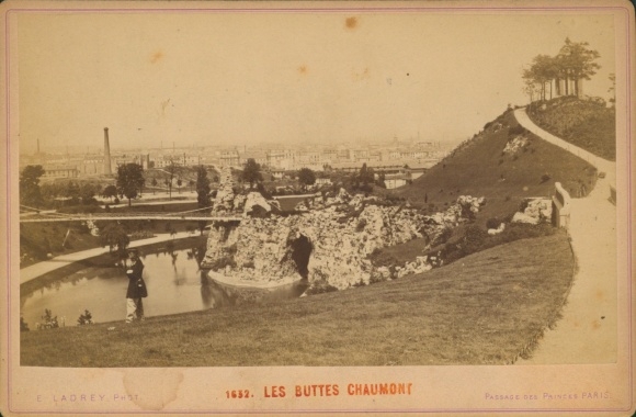 foto Parijs XIX Buttes Chaumont, gedeeltelijk zicht
