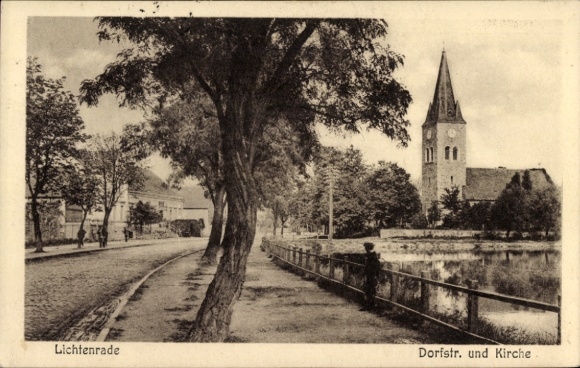 Postcard Berlin Tempelhof Lichtenrade, Dorfstraße, Church