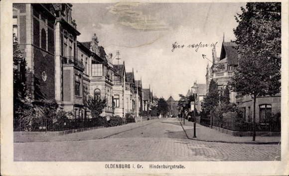 Postcard Oldenburg in Holstein, Hindenburgstraße, building, empty street, old view
