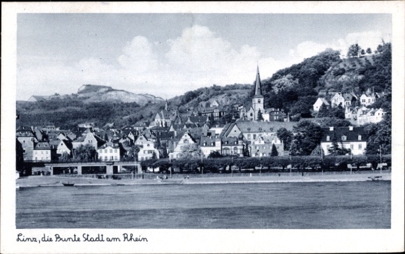 Postcard Linz am Rhein, total view of the town, bank, church, landscape, river