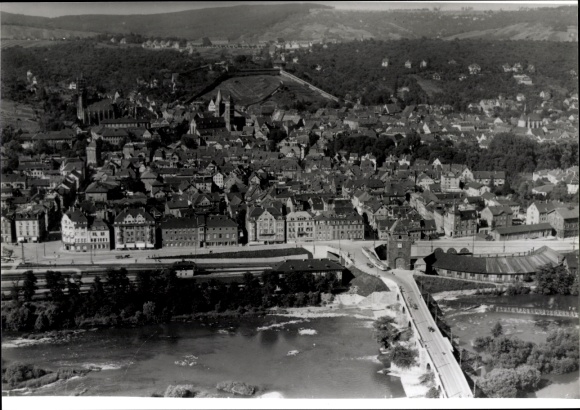 Ak Esslingen am Neckar,  Neckar, Eisenbahnbrìke, Stadt Esslingen, Burg Esslingen