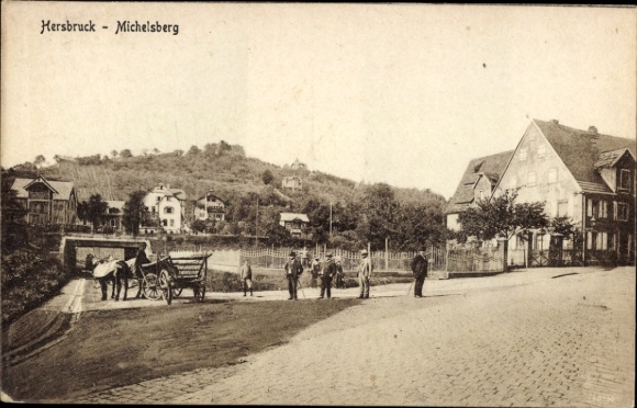 Ak Hersbruck in Mittelfranken, Hersbruck Michelsberg, Landschaft, Pferdewagen, Menschen, Straße