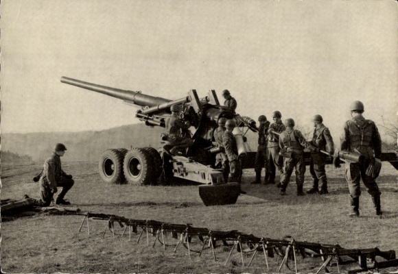 Postcard German Bundeswehr, 203 mm howitzer