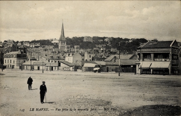 Postcard Le Havre Seine Maritime, city view, church, new jetty, walkers, architecture