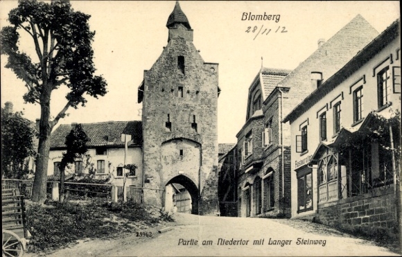 Ak Blomberg in Lippe, Partie am Niedertor mit Langer Steinweg