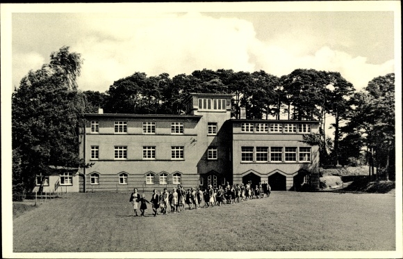 Postcard Streek Sandkrug Hatten in Oldenburg, children&#39;s home of the Bundesbahn company health insurance company, children