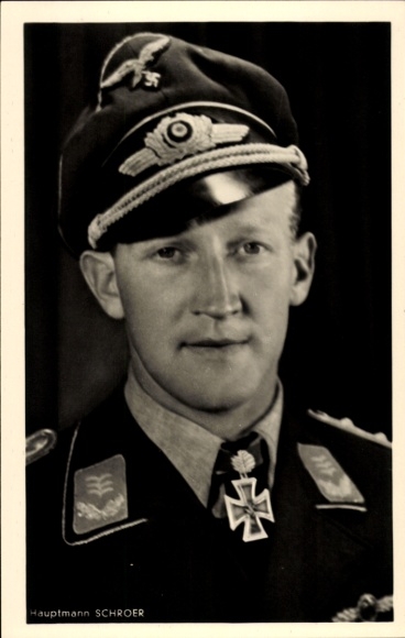 Ak Ritterkreuzträger Hauptmann Schroer, Eichenlaub, Luftwaffe, Photo Hoffmann R 153